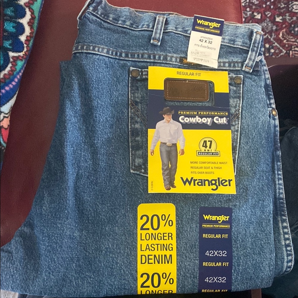 Wrangler Men's Blue Jeans - Regular Fit